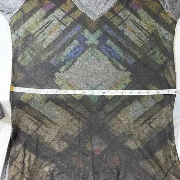 Go Couture Printed V-Neck Sweater Size Large - Picture 5 of 9